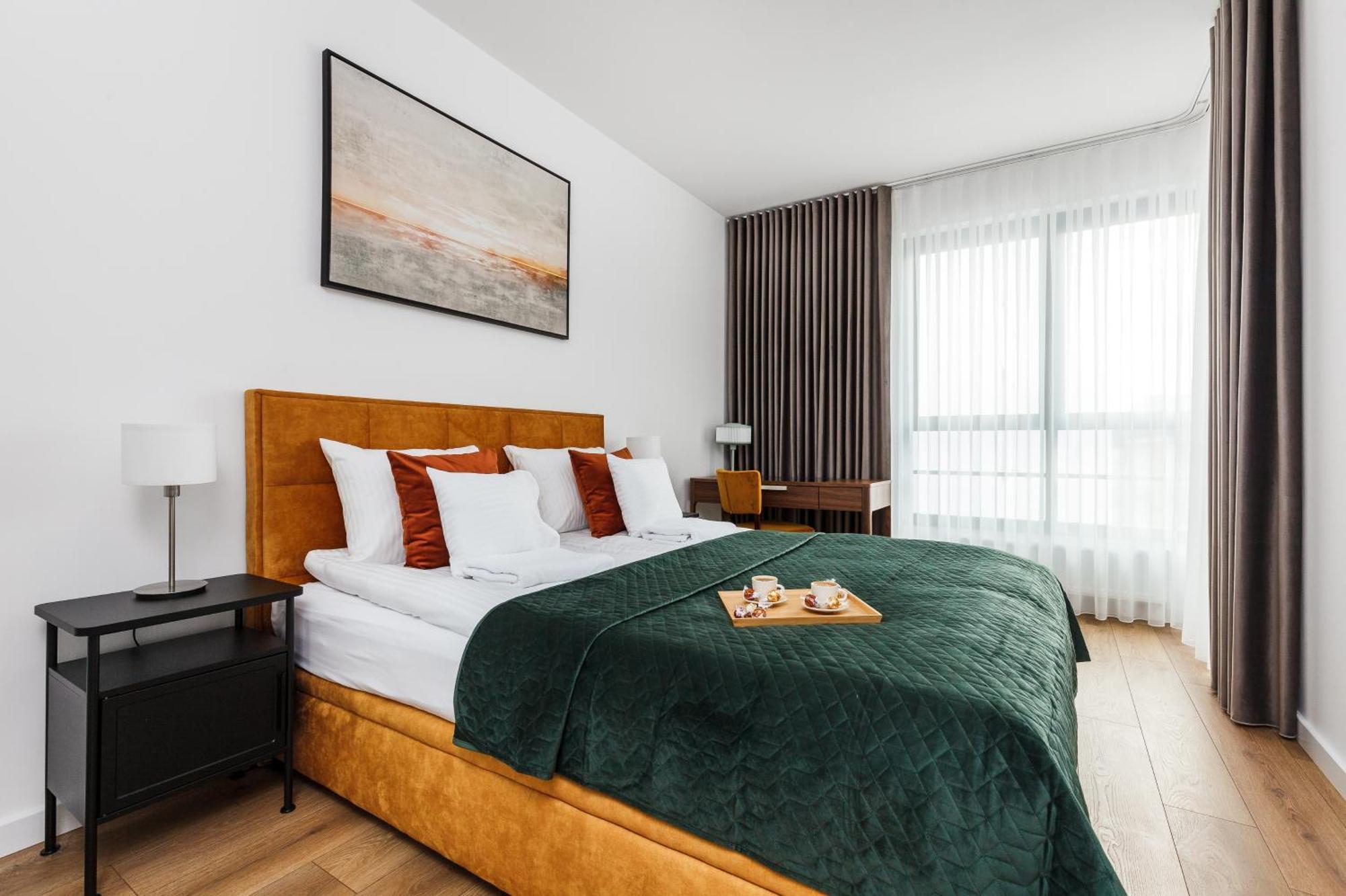 Mlode Miasto Doki Apartments By Happystay Гданск Екстериор снимка